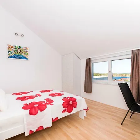 公寓 Kurika 希贝尼克